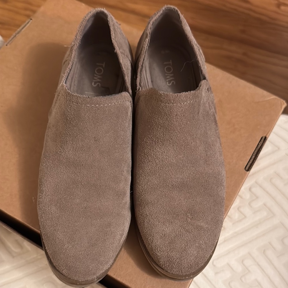 Toms Tan Suede Loafers Slip-Ons